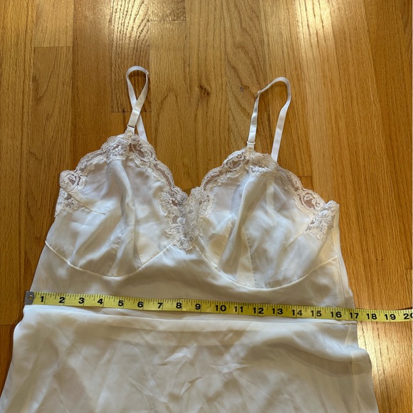 Vintage Lace Creamy Yellow Slip - Picture 7 of 10